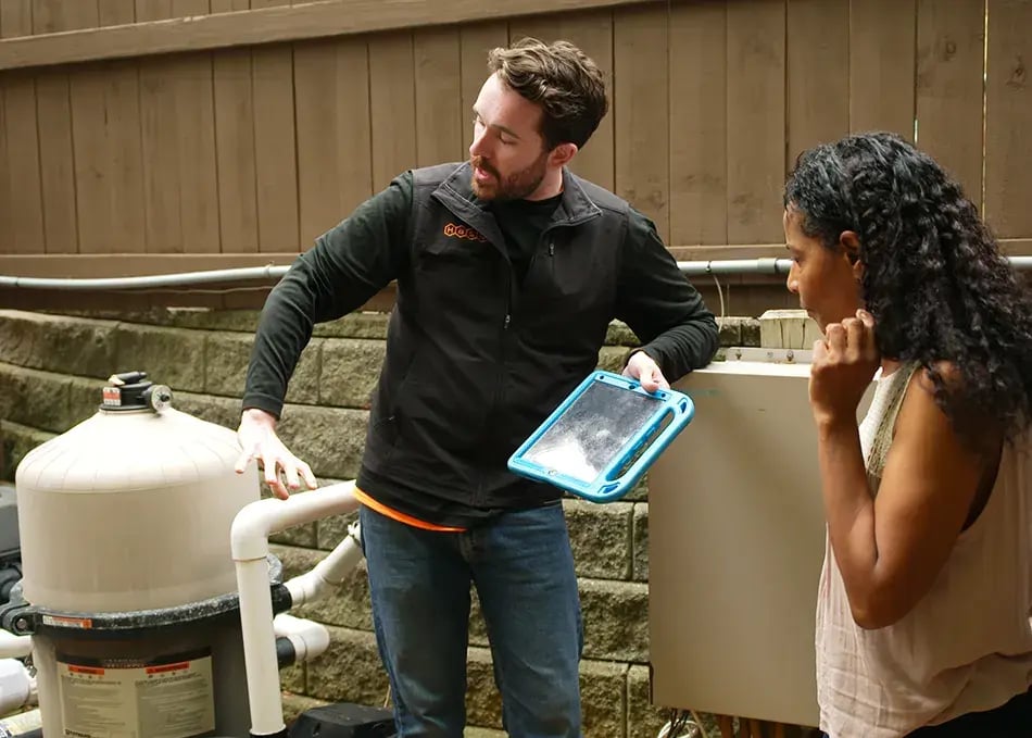 PoolPro_Rob_EquipPad_01_950x679